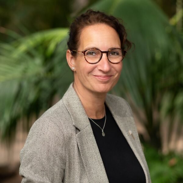 anne-hartkopf-600x600